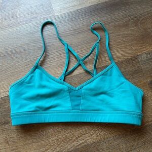 Alo yoga sports bra with mesh detail S or XS